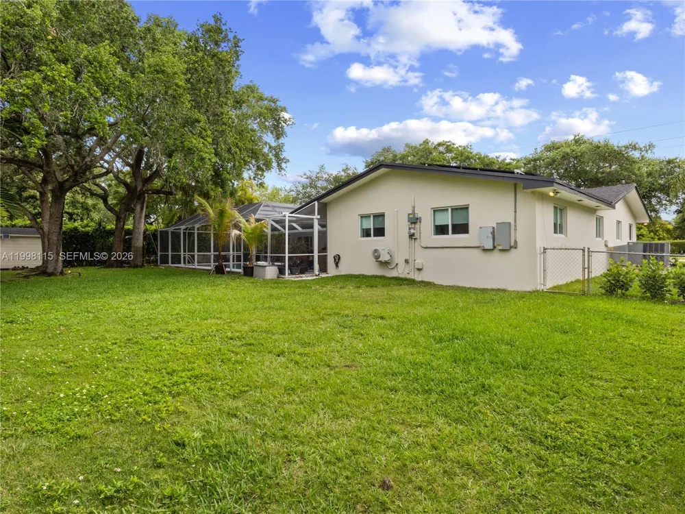 16400 SW 80th Ave Palmetto Bay, FL 33157