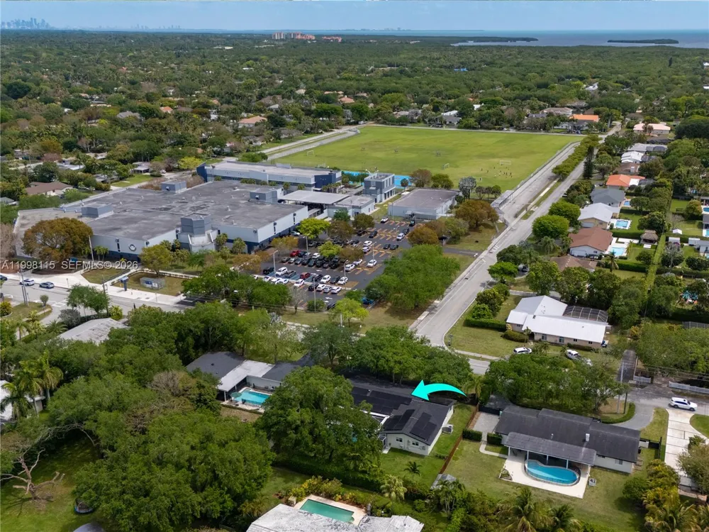16400 SW 80th Ave Palmetto Bay, FL 33157
