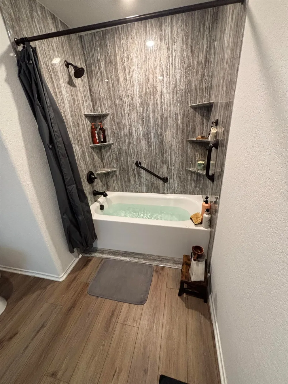 7120 Sparkling Light Drive #B Del Valle, TX 78617