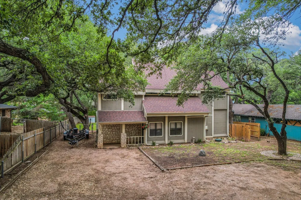 5307 Shady Oaks Circle Kingsland, TX 78639