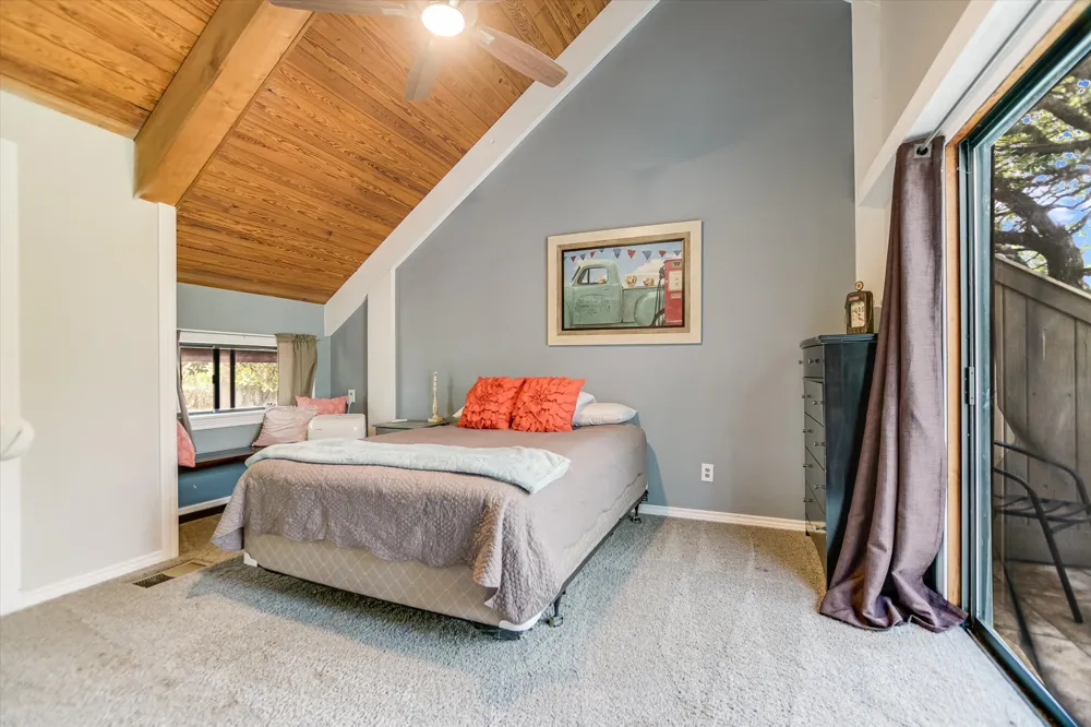5307 Shady Oaks Circle Kingsland, TX 78639