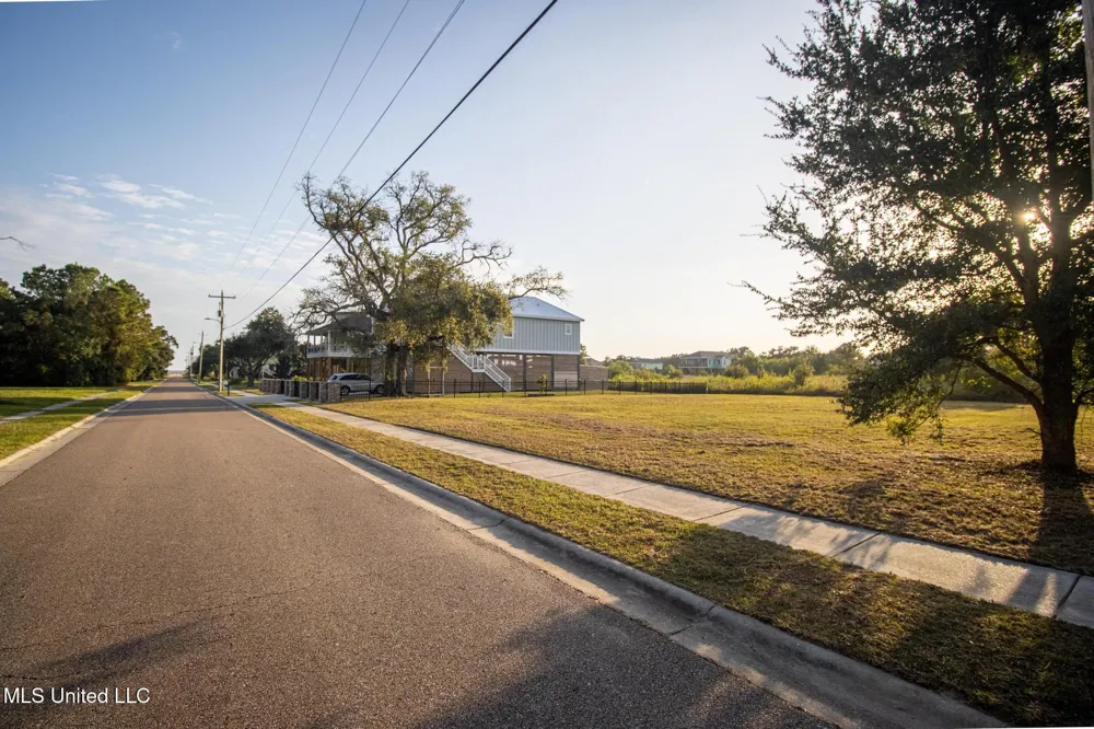 133 Markham Drive Long Beach, MS 39560