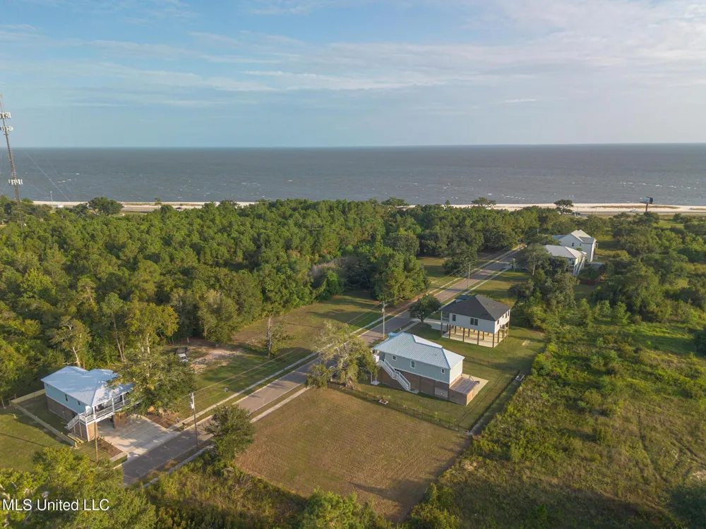 133 Markham Drive Long Beach, MS 39560