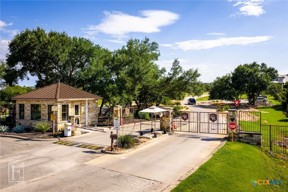 5923 Copper Valley New Braunfels, TX 78132