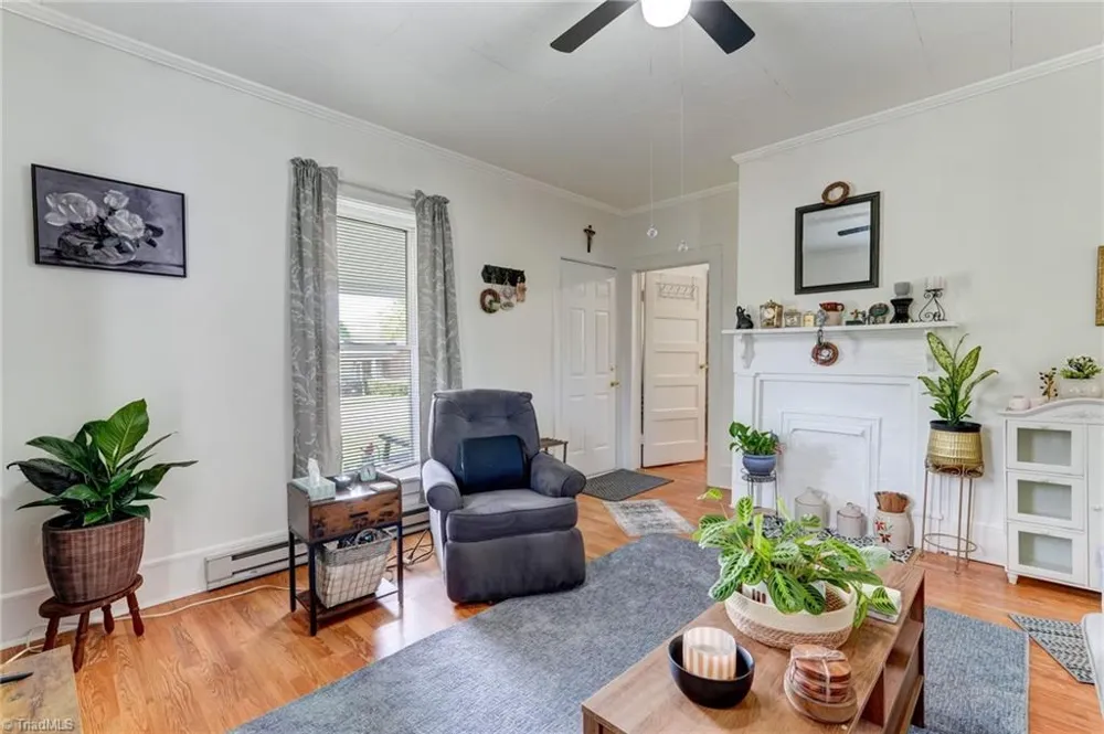 1723 E Meadow Road Eden, NC 27288