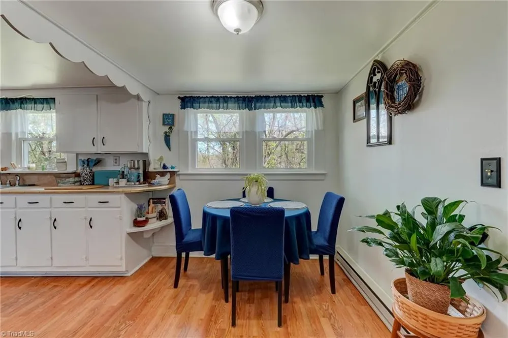 1723 E Meadow Road Eden, NC 27288
