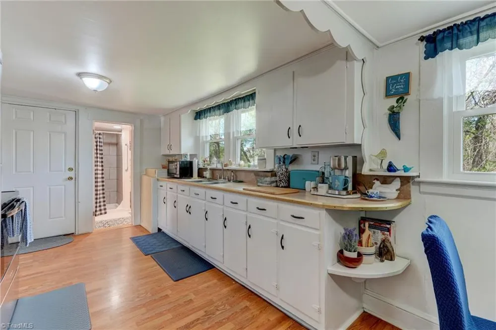 1723 E Meadow Road Eden, NC 27288