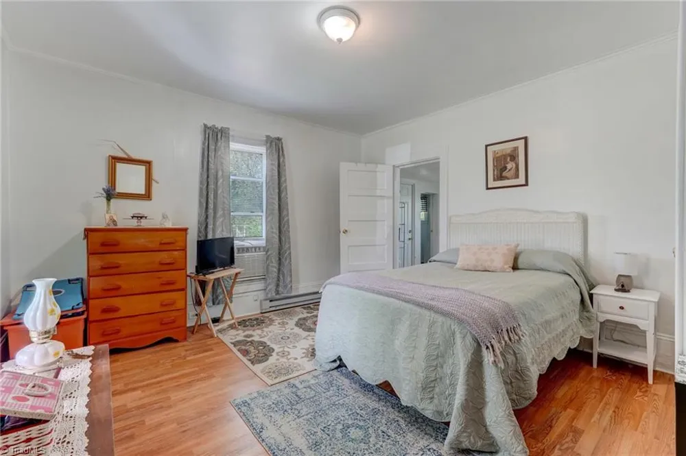 1723 E Meadow Road Eden, NC 27288