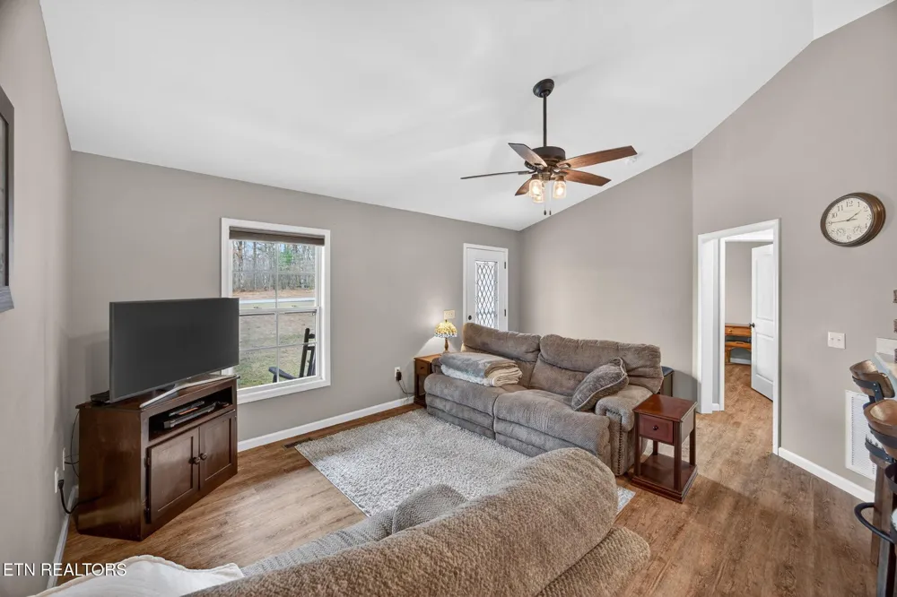 4066 Cumberland Lakes Drive Monterey, TN 38574