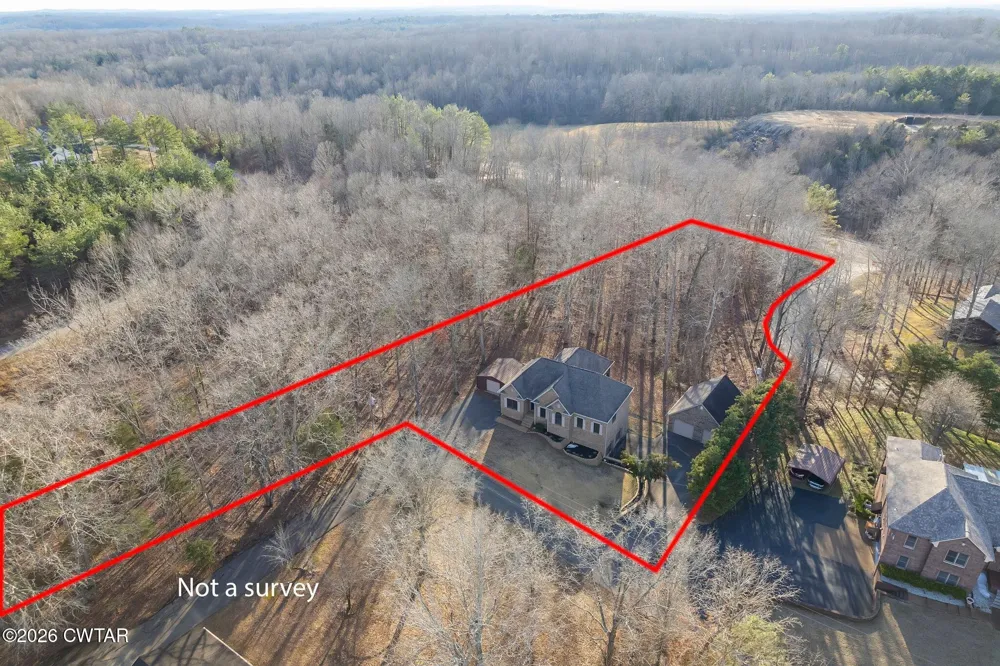 40 Pine Cv Parsons, TN 38363