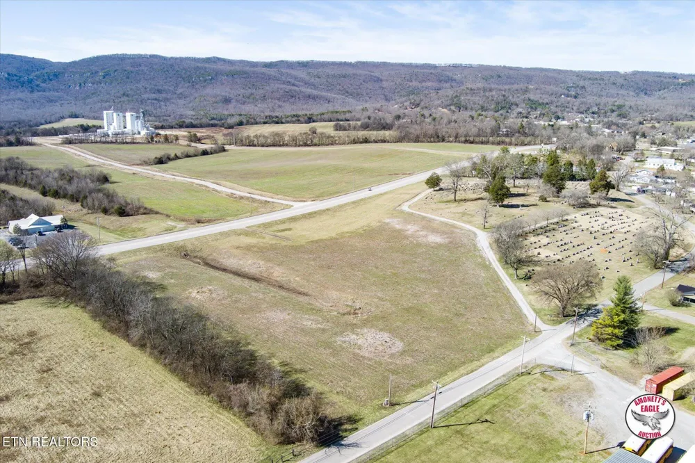 0 US 127 Pikeville, TN 37367