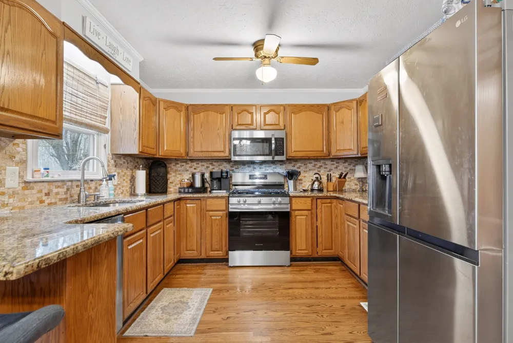 3146 Old Greenbrier Pike Greenbrier, TN 37073