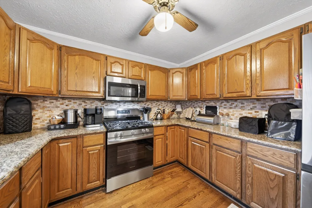3146 Old Greenbrier Pike Greenbrier, TN 37073