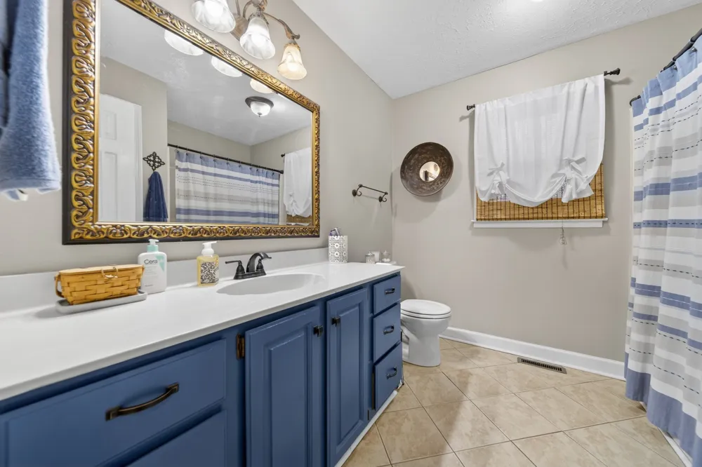3146 Old Greenbrier Pike Greenbrier, TN 37073