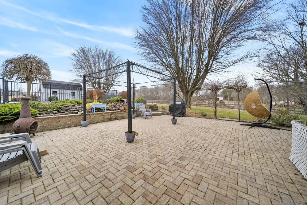 3146 Old Greenbrier Pike Greenbrier, TN 37073