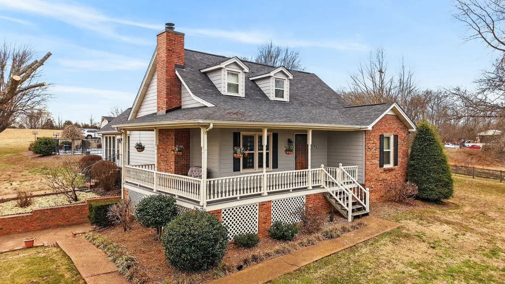 3146 Old Greenbrier Pike Greenbrier, TN 37073