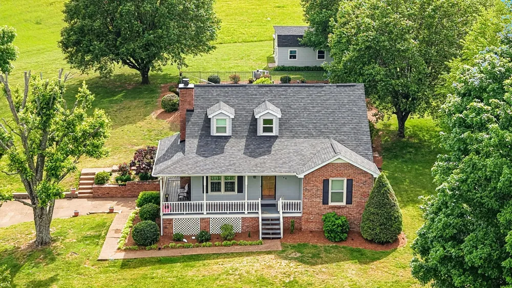 3146 Old Greenbrier Pike Greenbrier, TN 37073