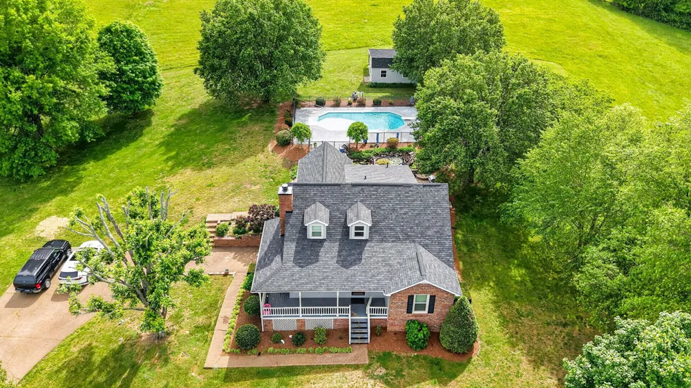 3146 Old Greenbrier Pike Greenbrier, TN 37073