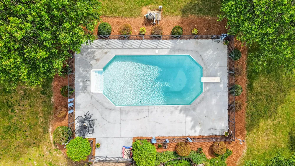 3146 Old Greenbrier Pike Greenbrier, TN 37073