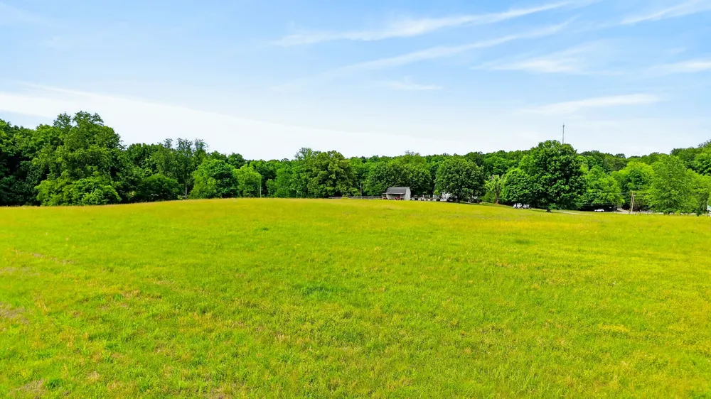3146 Old Greenbrier Pike Greenbrier, TN 37073