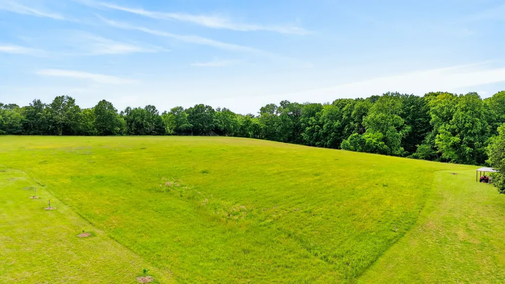 3146 Old Greenbrier Pike Greenbrier, TN 37073