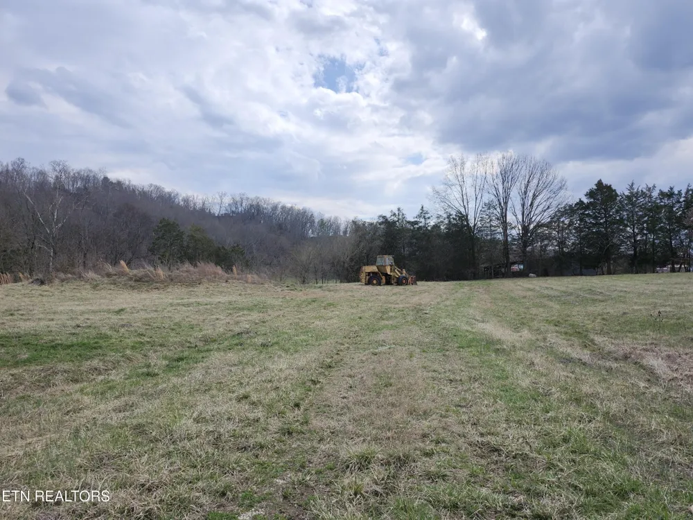 4299 W Andrew Johnson Hwy Greeneville, TN 37745