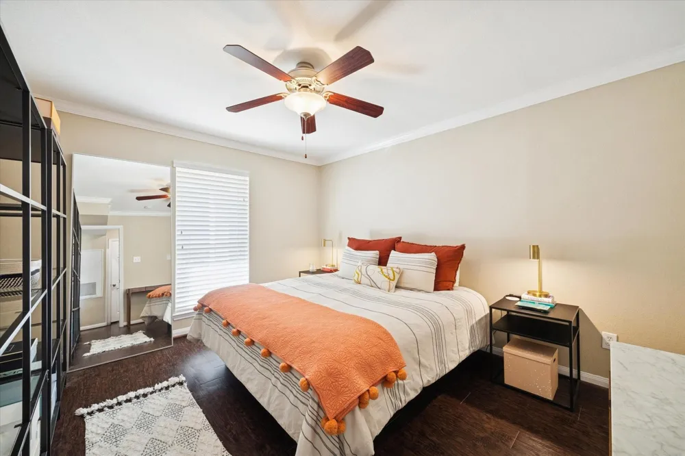 1600 W T C Jester Boulevard #35 Houston, TX 77008