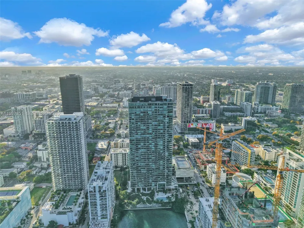 460 NE 28th St #2908 Miami, FL 33137