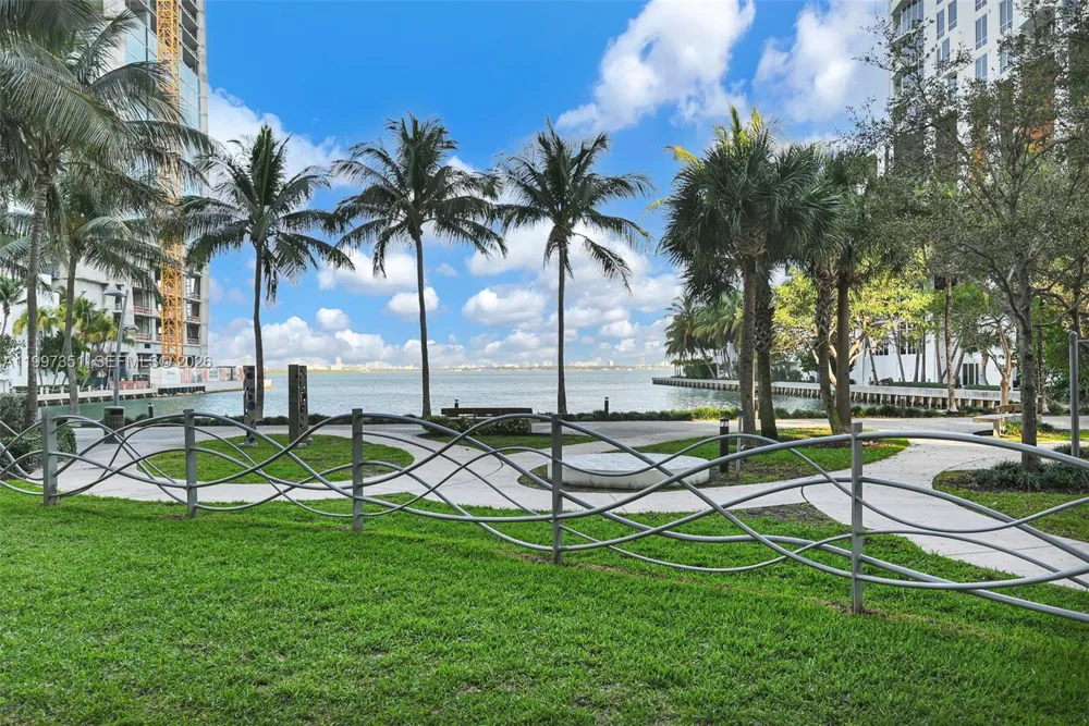 460 NE 28th St #2908 Miami, FL 33137