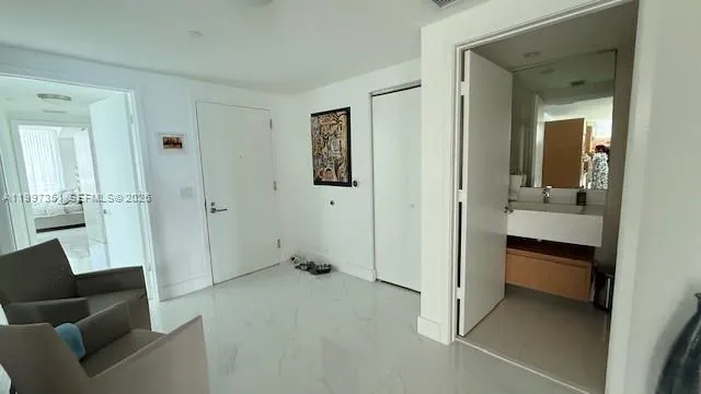 460 NE 28th St #2908 Miami, FL 33137