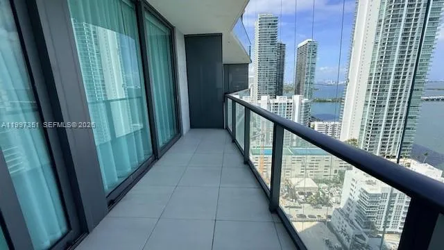 460 NE 28th St #2908 Miami, FL 33137
