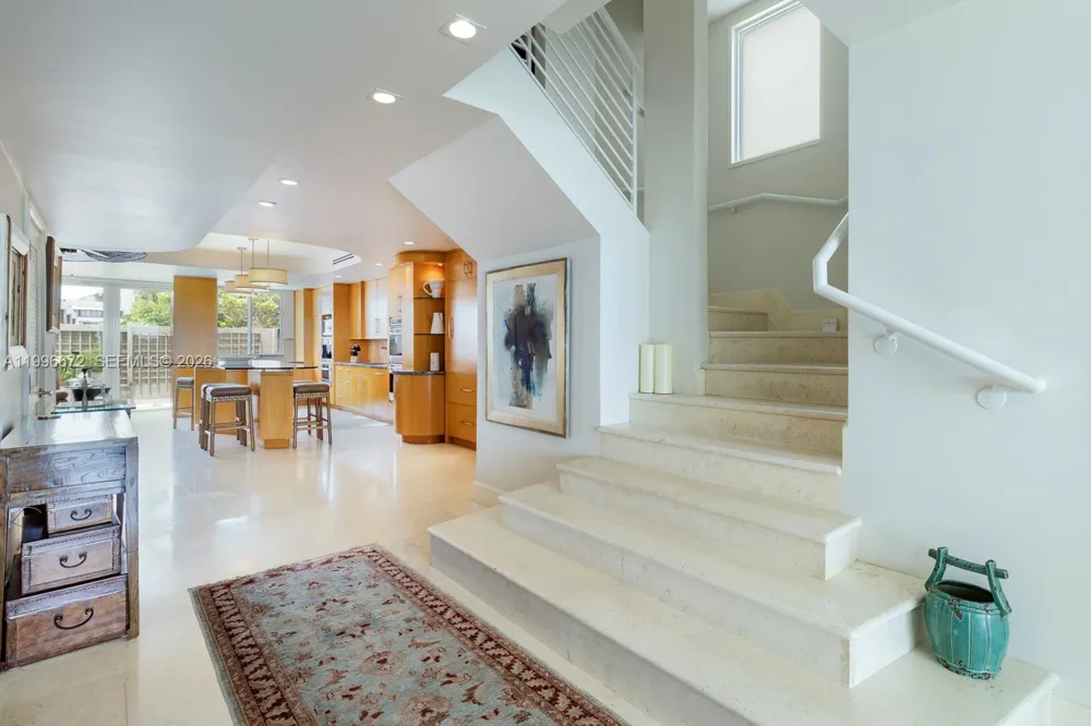 201 Crandon Blvd #174 Key Biscayne, FL 33149
