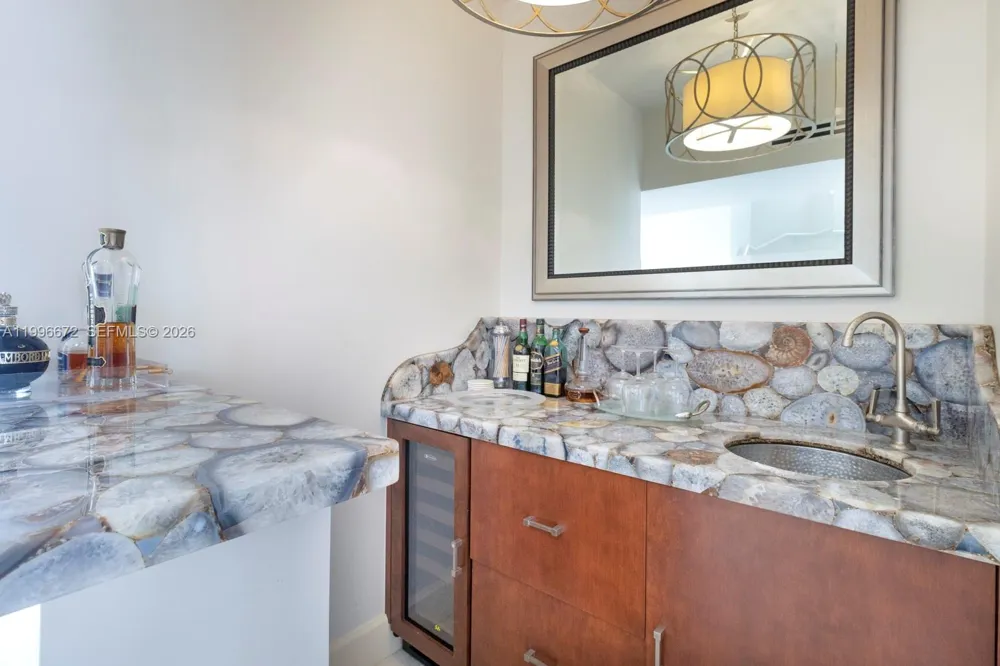 201 Crandon Blvd #174 Key Biscayne, FL 33149