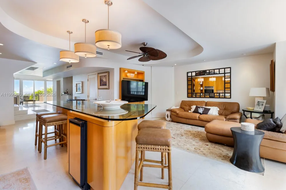 201 Crandon Blvd #174 Key Biscayne, FL 33149
