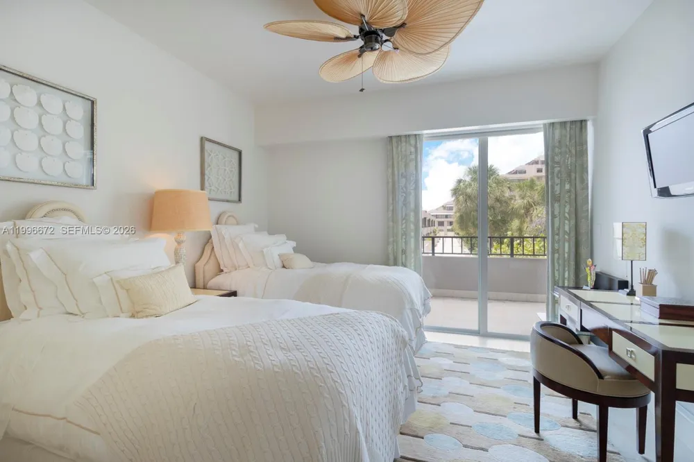 201 Crandon Blvd #174 Key Biscayne, FL 33149