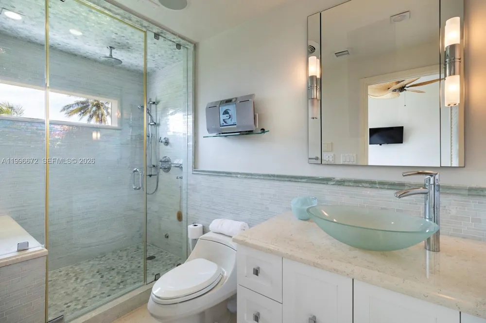 201 Crandon Blvd #174 Key Biscayne, FL 33149