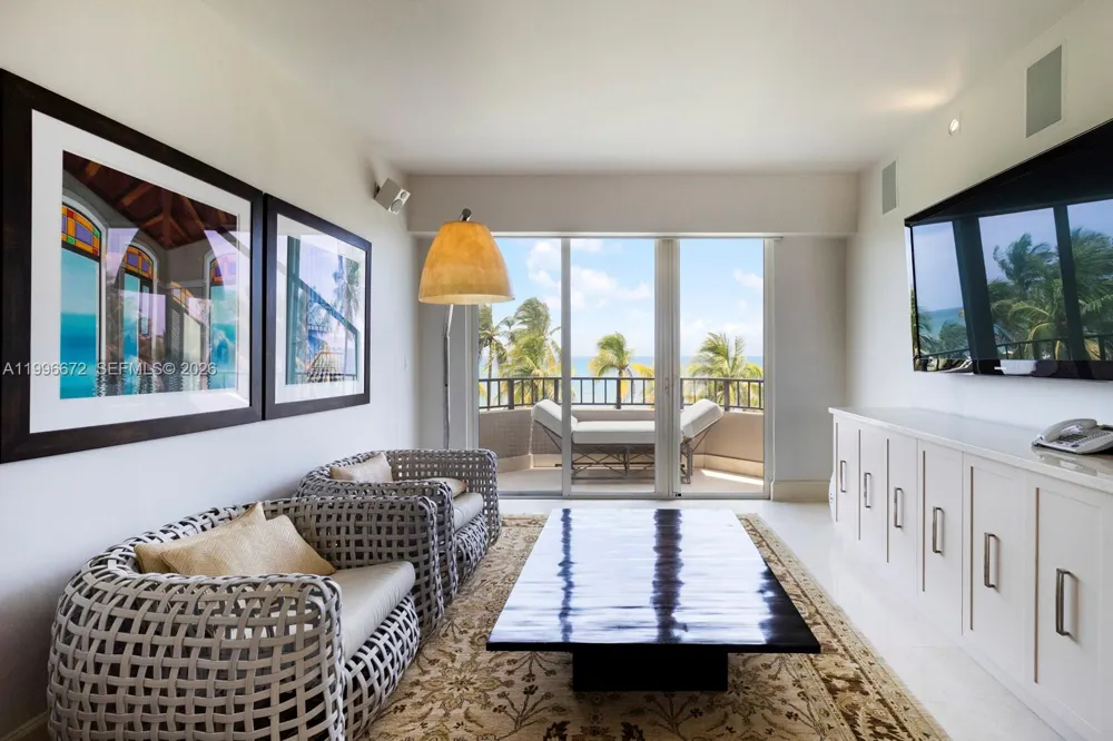 201 Crandon Blvd #174 Key Biscayne, FL 33149