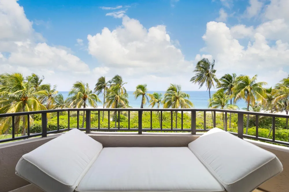 201 Crandon Blvd #174 Key Biscayne, FL 33149