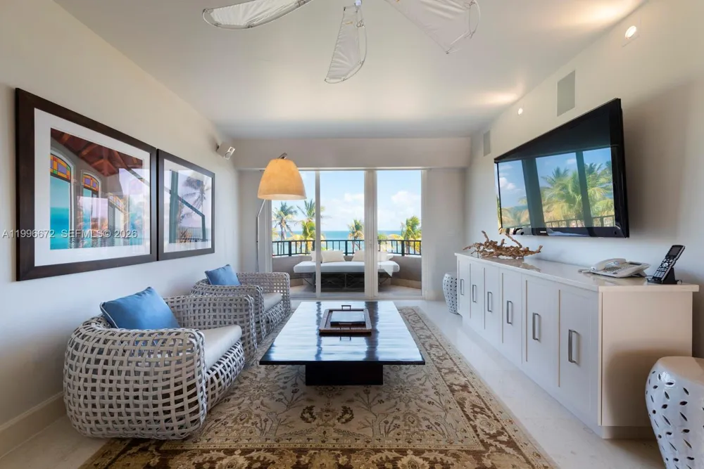 201 Crandon Blvd #174 Key Biscayne, FL 33149