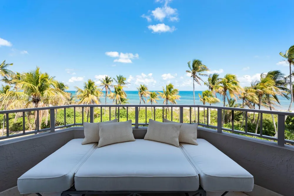 201 Crandon Blvd #174 Key Biscayne, FL 33149