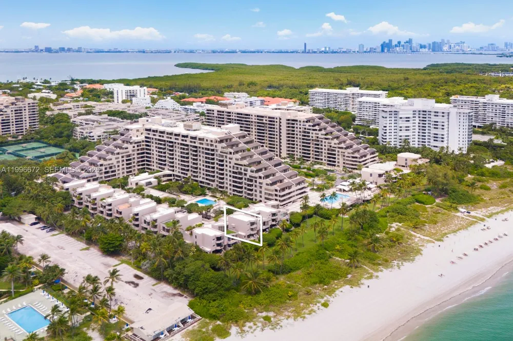 201 Crandon Blvd #174 Key Biscayne, FL 33149