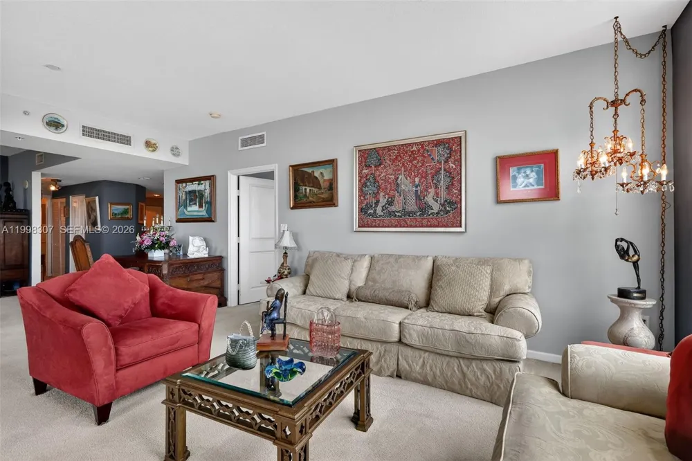 7910 Harbor Island Dr #406 North Bay Village, FL 33141