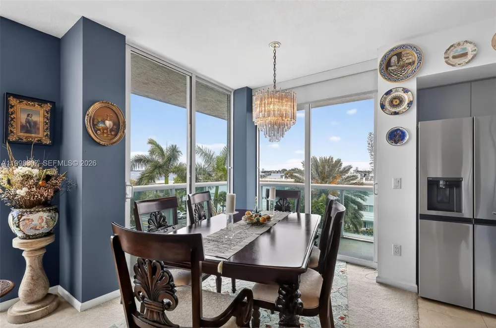 7910 Harbor Island Dr #406 North Bay Village, FL 33141