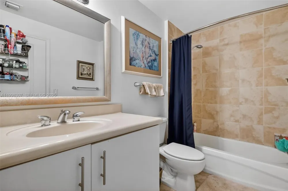 7910 Harbor Island Dr #406 North Bay Village, FL 33141