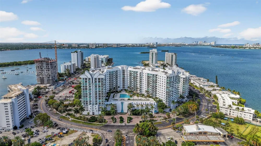 7910 Harbor Island Dr #406 North Bay Village, FL 33141