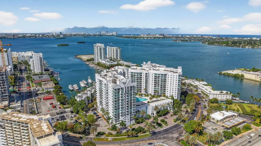 7910 Harbor Island Dr #406 North Bay Village, FL 33141