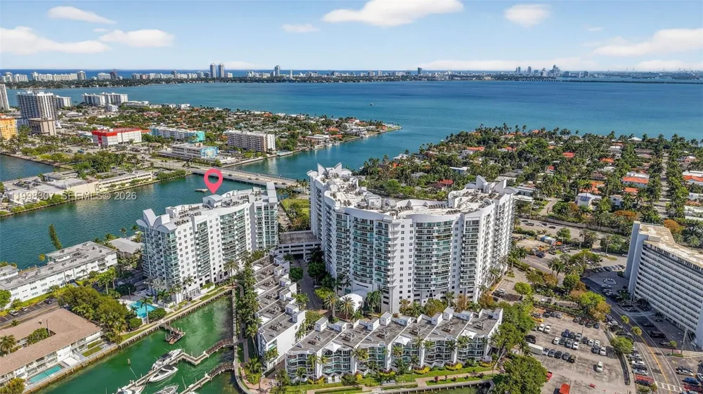 7910 Harbor Island Dr #406 North Bay Village, FL 33141