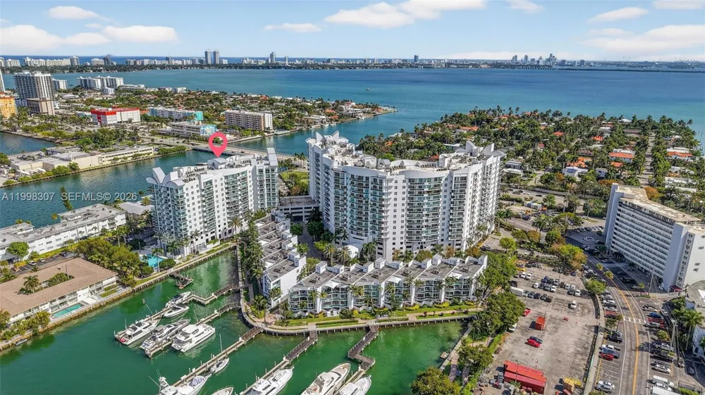 7910 Harbor Island Dr #406 North Bay Village, FL 33141