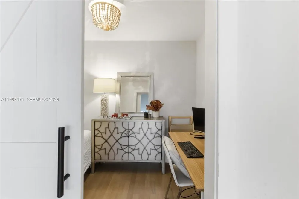 550 Ocean Drive #3H Key Biscayne, FL 33149