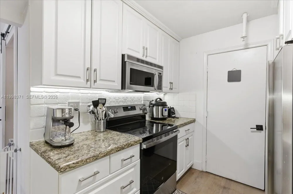 550 Ocean Drive #3H Key Biscayne, FL 33149